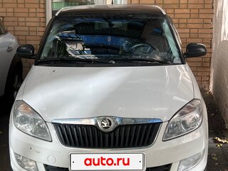 2014 Skoda Fabia II Рестайлинг, белый, 850000 рублей, вид 1