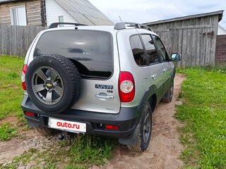 2017 Chevrolet Niva I Рестайлинг, серебристый, 850000 рублей, вид 5
