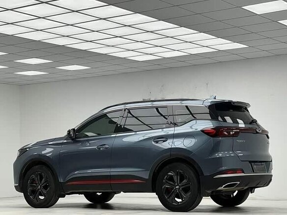 2022 Chery Tiggo 7 II, серый - вид 2