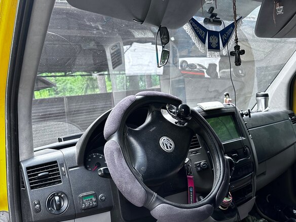 2010 Volkswagen Crafter, жёлтый, 950000 рублей - вид 7