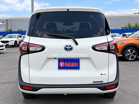 2022 Toyota Sienta II Рестайлинг, белый, 1550000 рублей, вид 5