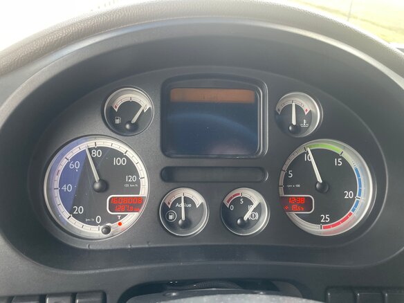 2010 DAF XF 105, белый, 3500000 рублей - вид 7