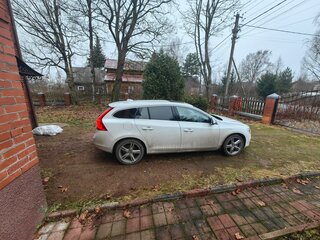 2018 Volvo V60 I Рестайлинг, белый, 1600000 рублей, вид 2