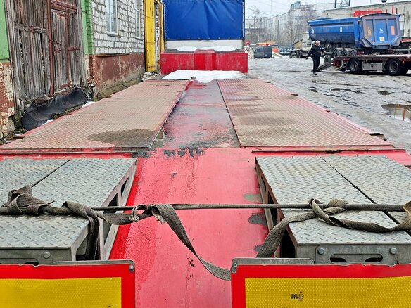 2020 Max Trailer F-S44-1A1Y, красный, 4000000 рублей - вид 2