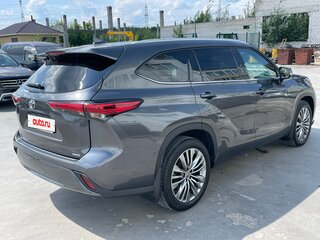 2021 Toyota Highlander IV (XU70), серый, 6800000 рублей, вид 4