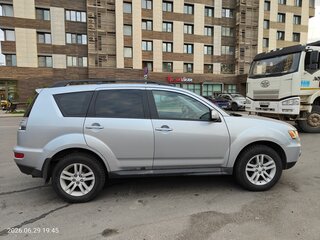 2012 Mitsubishi Outlander II Рестайлинг, серый, 1099000 рублей, вид 4