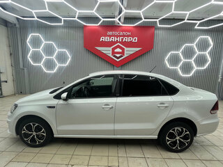 2016 Volkswagen Polo V Рестайлинг, белый, 1090000 рублей, вид 4