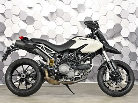 2010 Ducati Hypermotard, белый, 449000 рублей, вид 3