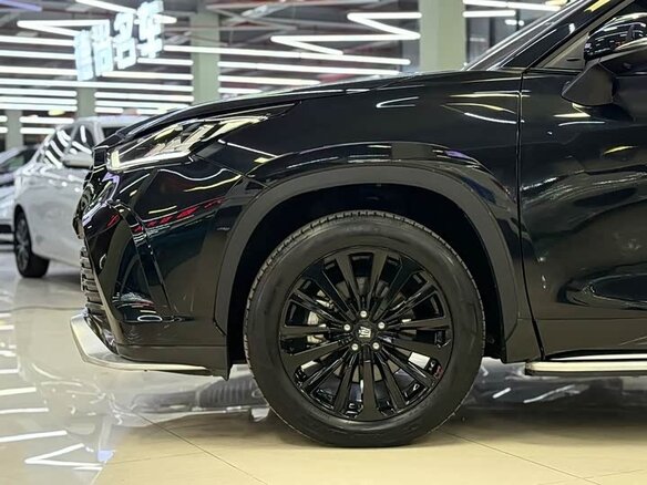 2025 Toyota Crown Kluger, чёрный, 5440202 рублей - вид 4