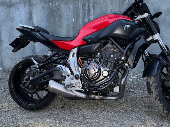 2016 Yamaha MT-07 (FZ-07), красный, 650000 рублей - вид 9
