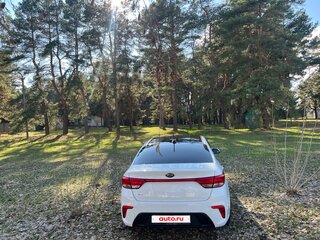 2018 Kia Rio IV, белый, 980000 рублей, вид 4