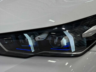 2024 BMW 5 серии 530i xDrive VIII (G60/G61/G68), белый, 7880000 рублей, вид 5