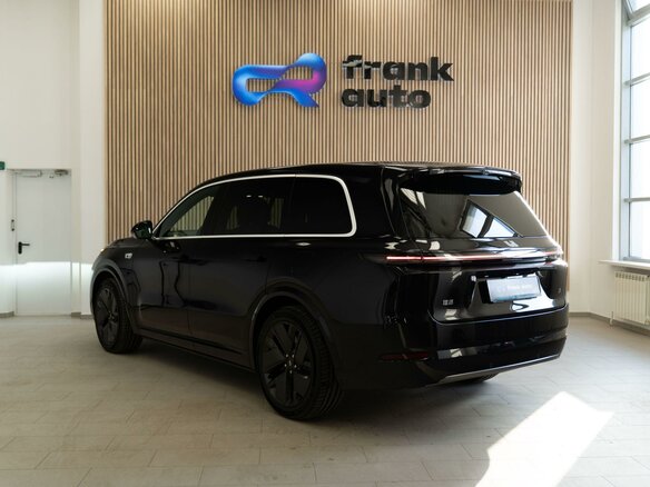 2025 Li Auto (Lixiang) L9 52.3 kWh I Рестайлинг, чёрный - вид 35