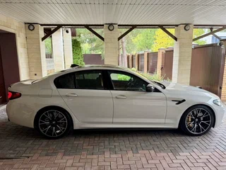 2023 BMW M5 Competition VI (F90) Рестайлинг, белый, 13950000 рублей, вид 3