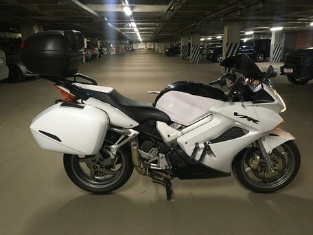 2003 Honda VFR 800, белый, 590000 рублей, вид 1