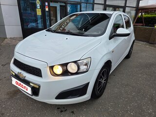 2012 Chevrolet Aveo II, белый, 680000 рублей, вид 1