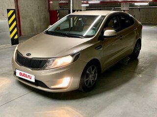 2012 Kia Rio 4-speed III, бежевый, 840000 рублей, вид 1