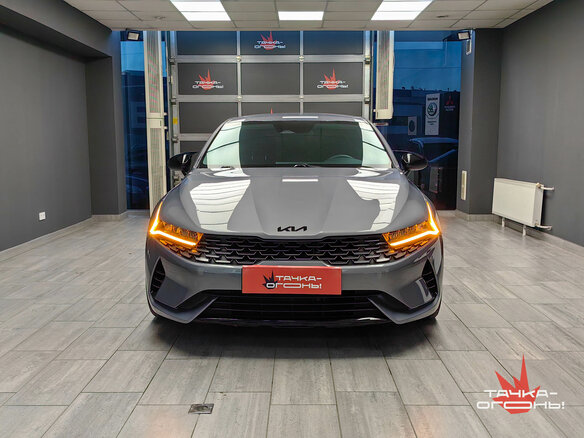 2022 Kia K5 III, серый - вид 2