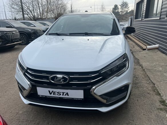 2026 Lada (ВАЗ) Vesta I Рестайлинг (NG), белый, 2015000 рублей - вид 1