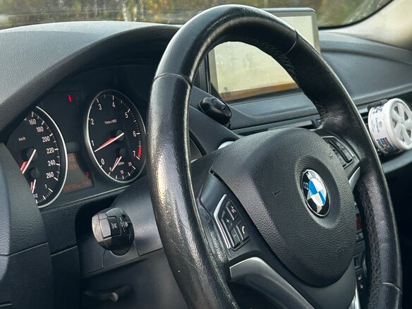 2012 BMW X1 20i I (E84) Рестайлинг, белый, 1680000 рублей - вид 11