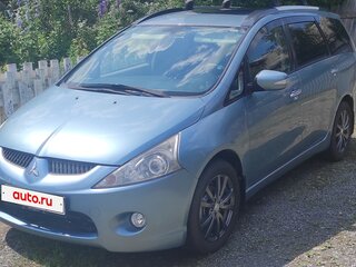 2007 Mitsubishi Grandis I, зелёный, 700000 рублей, вид 1