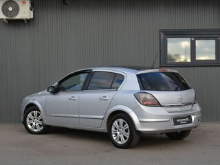2007 Opel Astra H, серебристый, 629888 рублей, вид 4