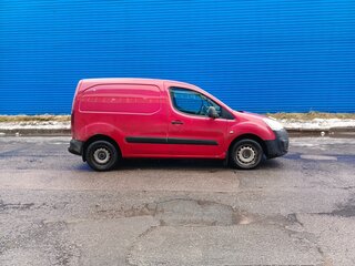 2016 Peugeot Partner II Рестайлинг 2, красный, 700000 рублей, вид 2