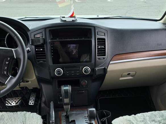 2007 Mitsubishi Pajero IV, серебристый, 1900000 рублей - вид 12