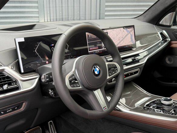 2026 BMW X7 40d I (G07) Рестайлинг, чёрный - вид 7