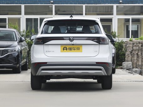 2026 Volkswagen Tharu XR, белый, 2150000 рублей, вид 5