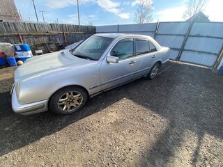 1999 Mercedes-Benz E-Класс 240 II (W210, S210), серый, 350000 рублей, вид 3