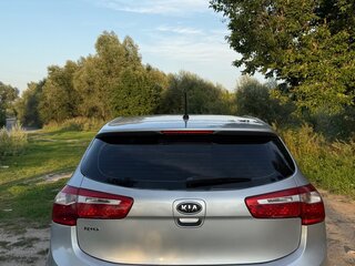 2012 Kia Rio 4-speed III, серебристый, 780000 рублей, вид 4