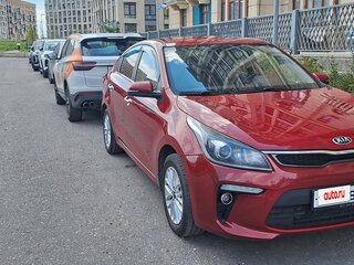 2017 Kia Rio IV, красный, 950000 рублей, вид 1