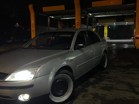2001 Ford Mondeo III, серебристый