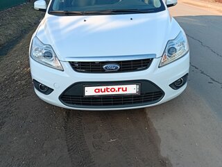 2011 Ford Focus II Рестайлинг, белый, 500000 рублей, вид 2