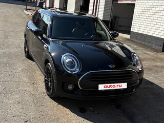 2020 Mini Clubman One D II Рестайлинг, чёрный, 2520000 рублей, вид 3