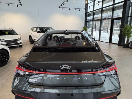 2026 Hyundai Elantra VII (CN7) Рестайлинг, серый, 1799000 рублей, вид 4