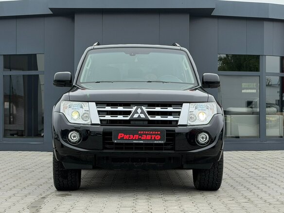 2014 Mitsubishi Pajero IV Рестайлинг 1, чёрный - вид 1