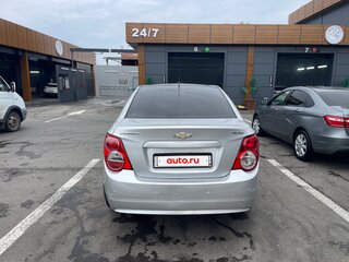 2013 Chevrolet Aveo II, серебристый, 570000 рублей, вид 5