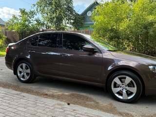 2016 Skoda Octavia III (A7), коричневый, 1800000 рублей, вид 5
