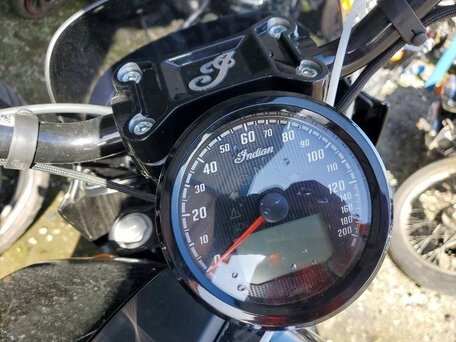 2025 Indian Scout, чёрный, 1440000 рублей, вид 4