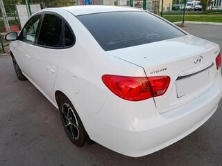 2010 Hyundai Elantra IV (HD), белый, 515000 рублей, вид 3