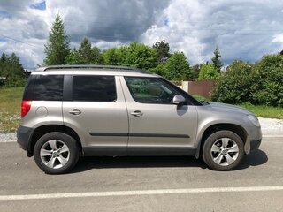 2012 Skoda Yeti I, бежевый, 650000 рублей, вид 3