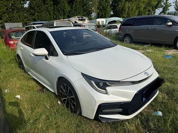 2021 Toyota Corolla XII (E210), белый, 1050999 рублей