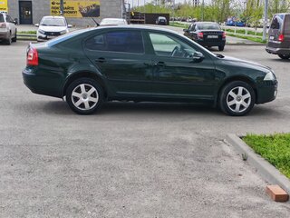 2005 Skoda Octavia II (A5), зелёный, 499900 рублей, вид 4