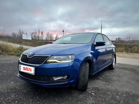 2019 Skoda Rapid I Рестайлинг, синий, 1600000 рублей