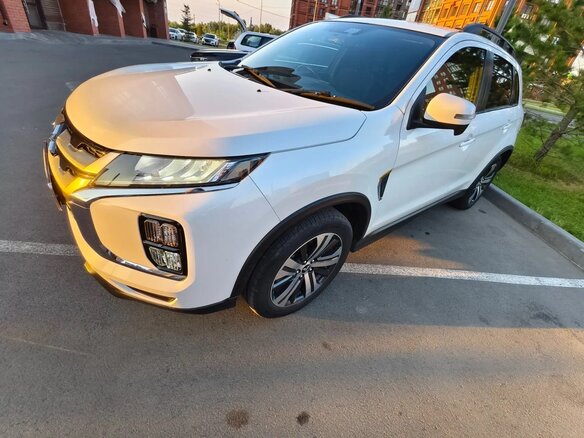 2019 Mitsubishi RVR III Рестайлинг 3, белый, 1799000 рублей - вид 1