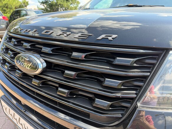 2018 Ford Explorer V Рестайлинг, чёрный, 3400000 рублей - вид 17