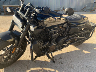 2023 Harley-Davidson Sportster S, чёрный, 1300000 рублей, вид 3