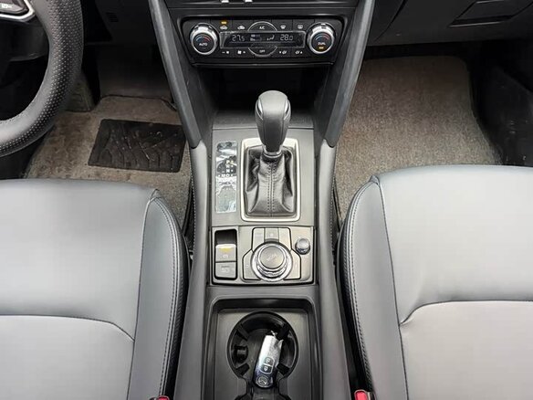 2021 Mazda CX-4 I Рестайлинг, белый, 1620000 рублей - вид 11